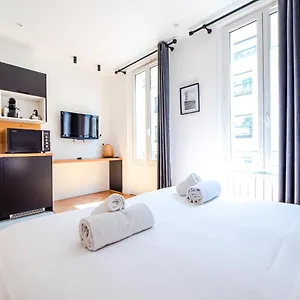 Apartahotel élysées, París