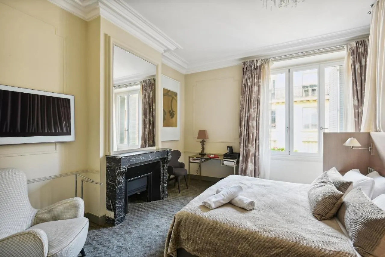 Hotel Le Paris Singulier 3*,