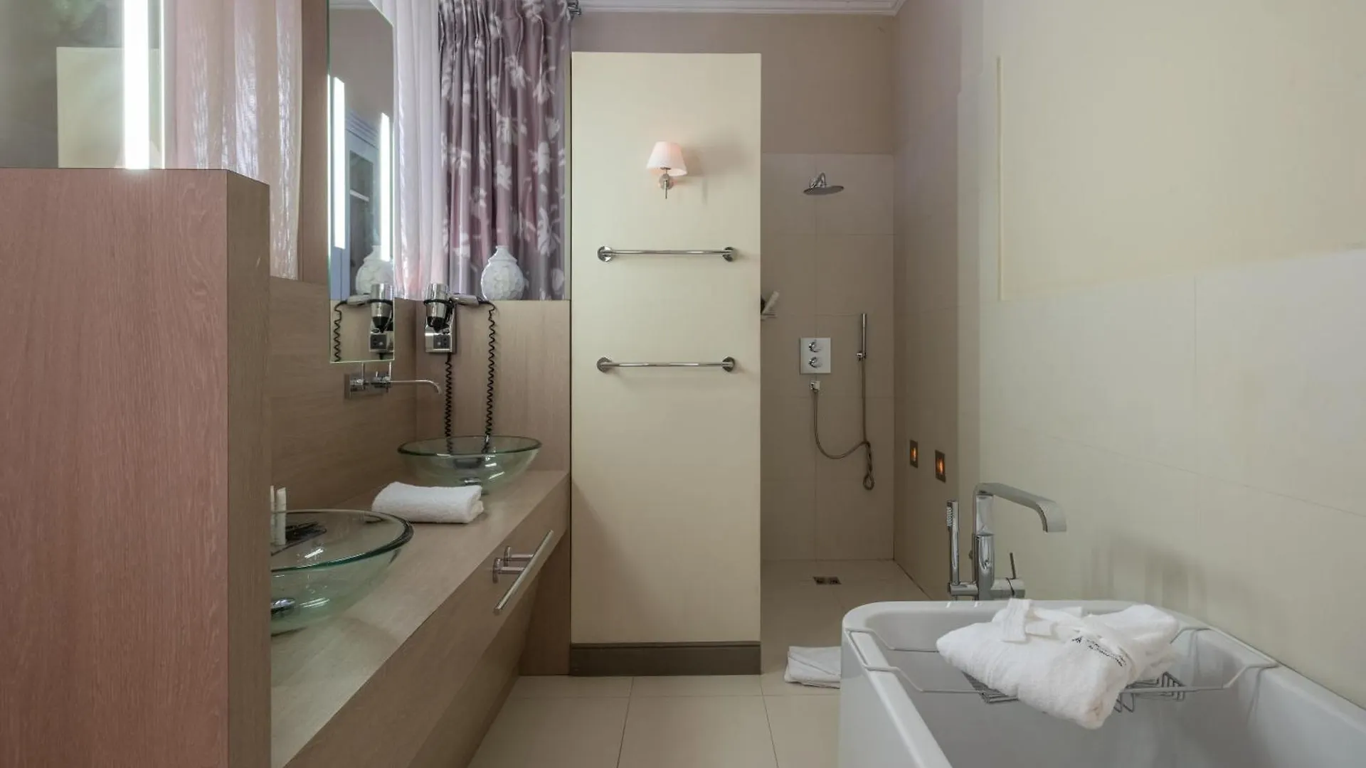 Hotel Le Paris Singulier