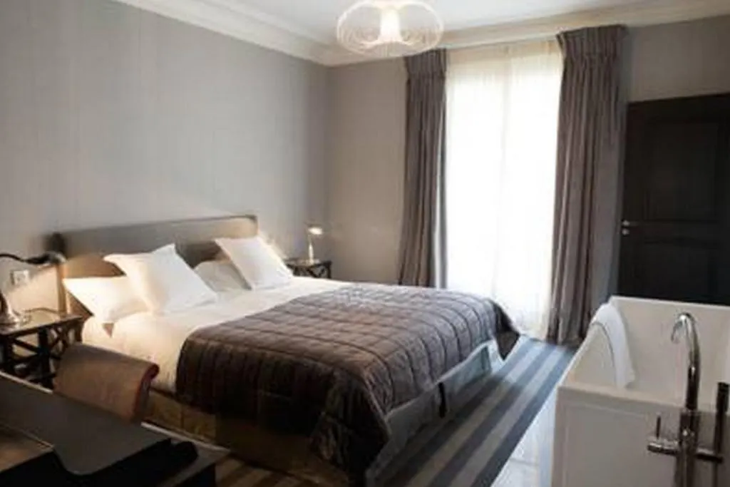 Hotel Le Paris Singulier