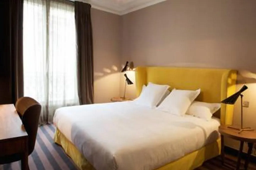 Hotel Le Paris Singulier 3*,